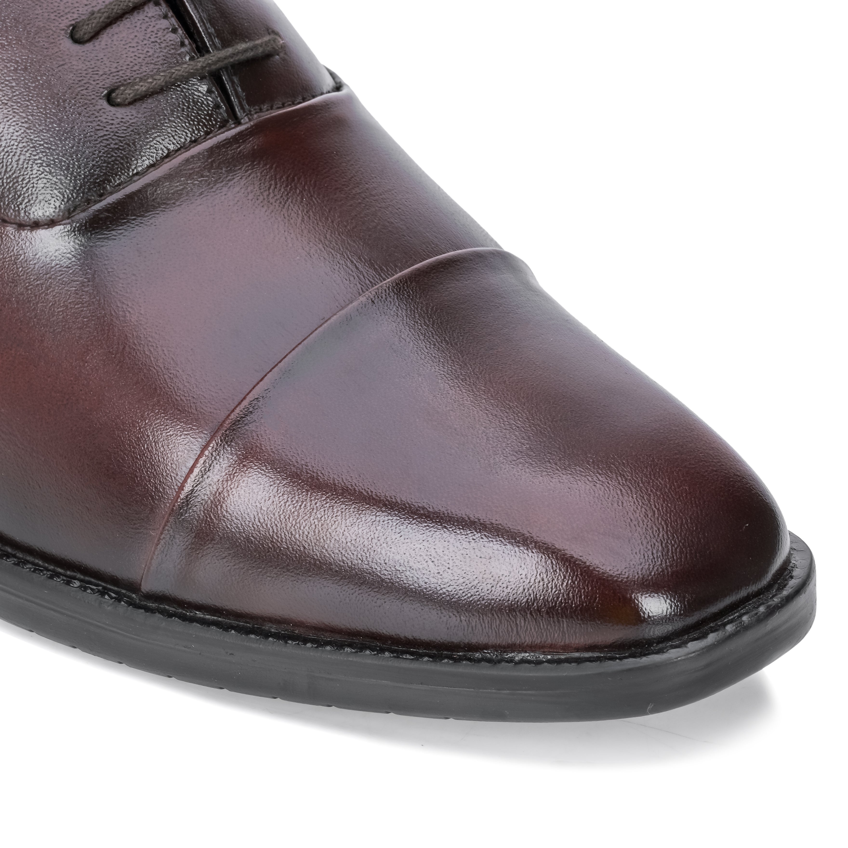 Cap Toe Oxford - Cherry