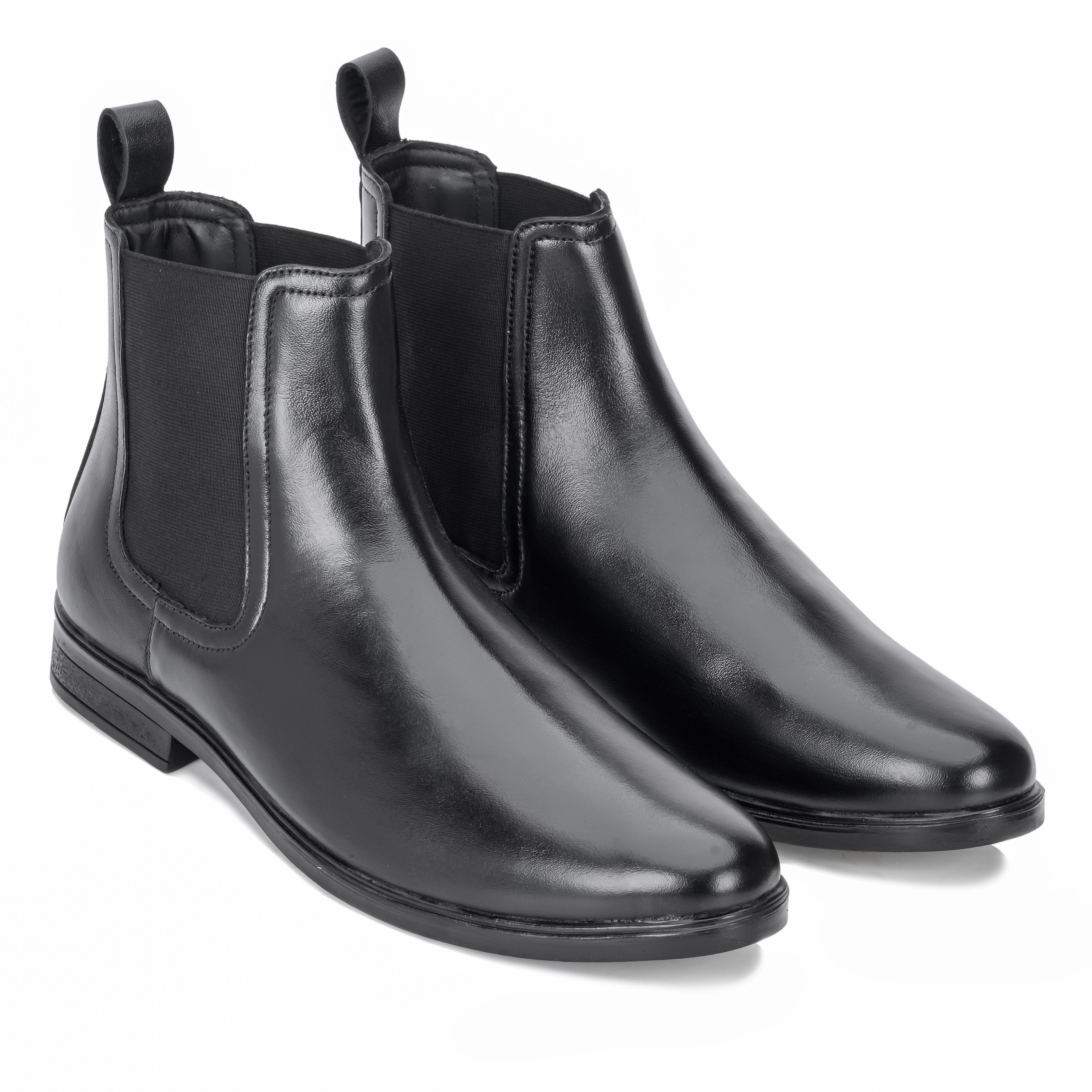 Round Toe Chelsea - Black