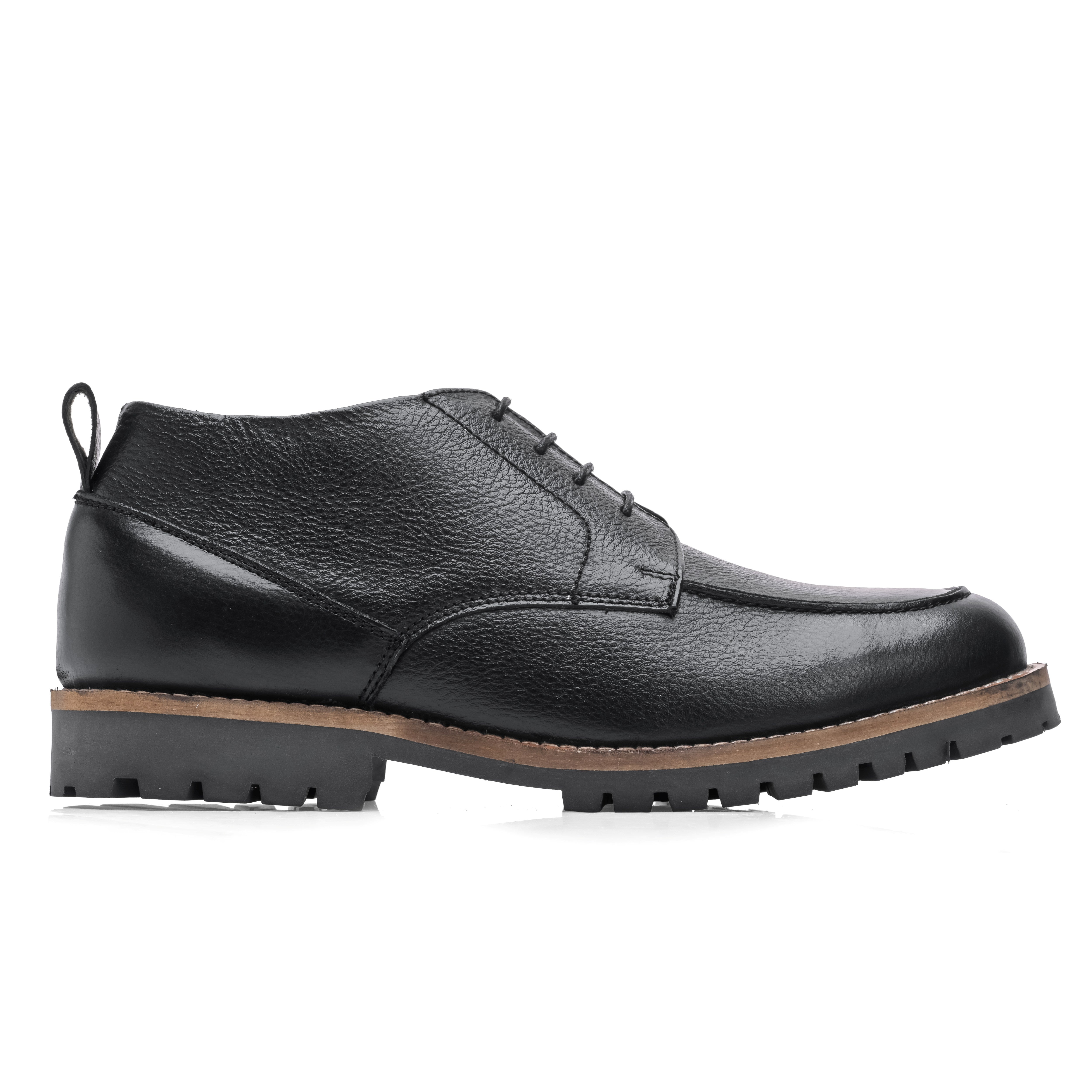 Moc-Toe Chukka Boot - Black