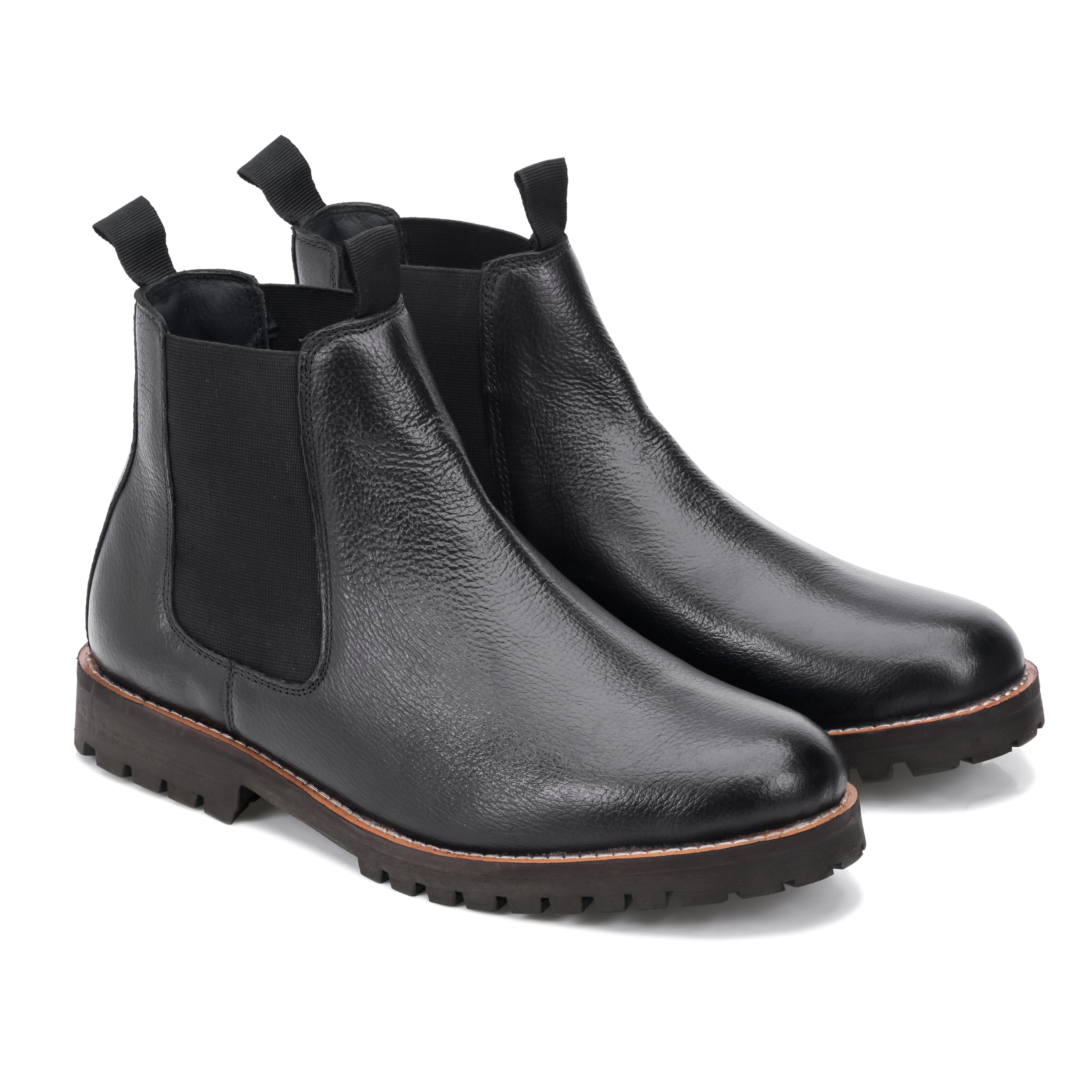 Round Stitched Milled Leather Chelsea - Black