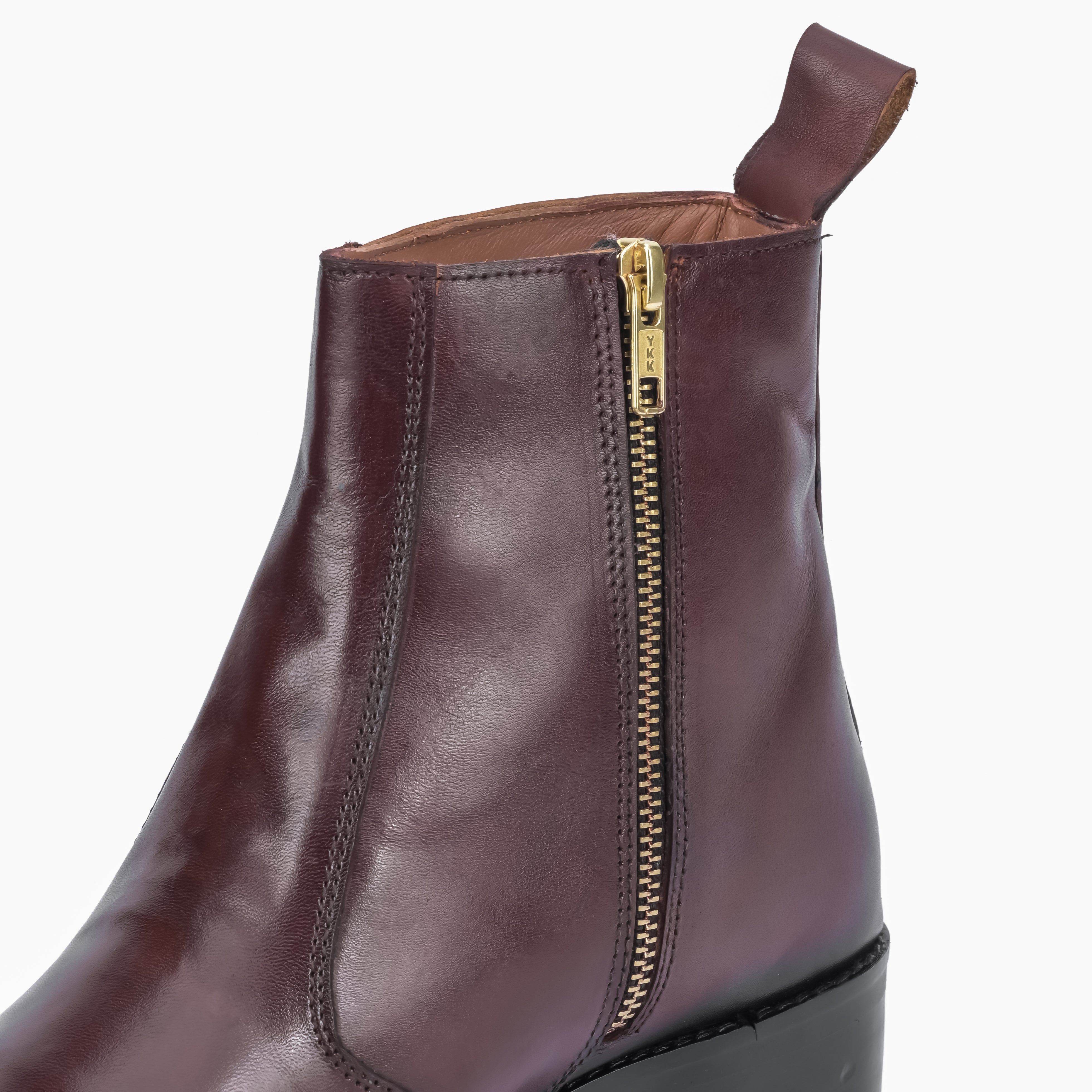 Pointed Cuban Chelsea - Cherry