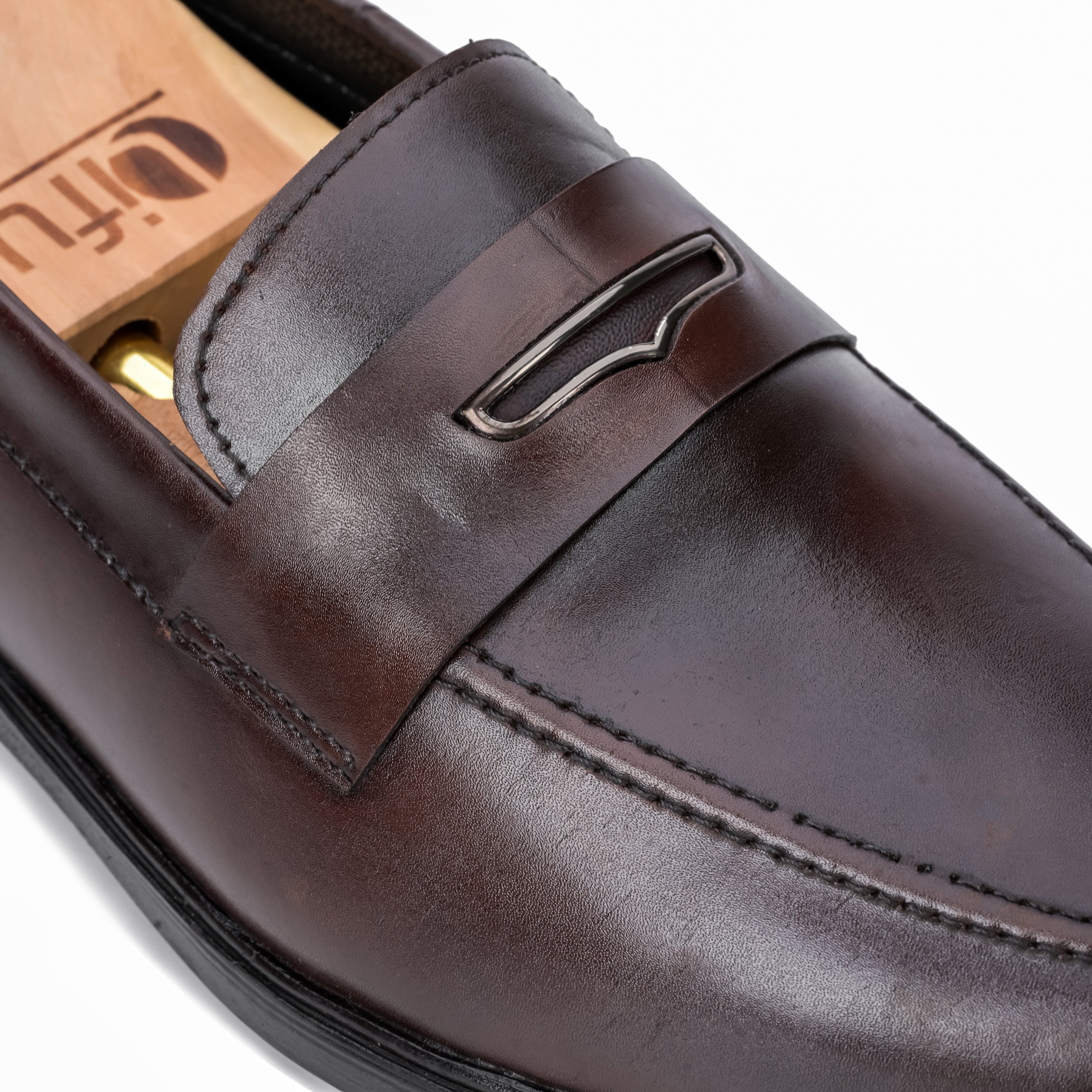 Copper Plate Loafer – Cherry