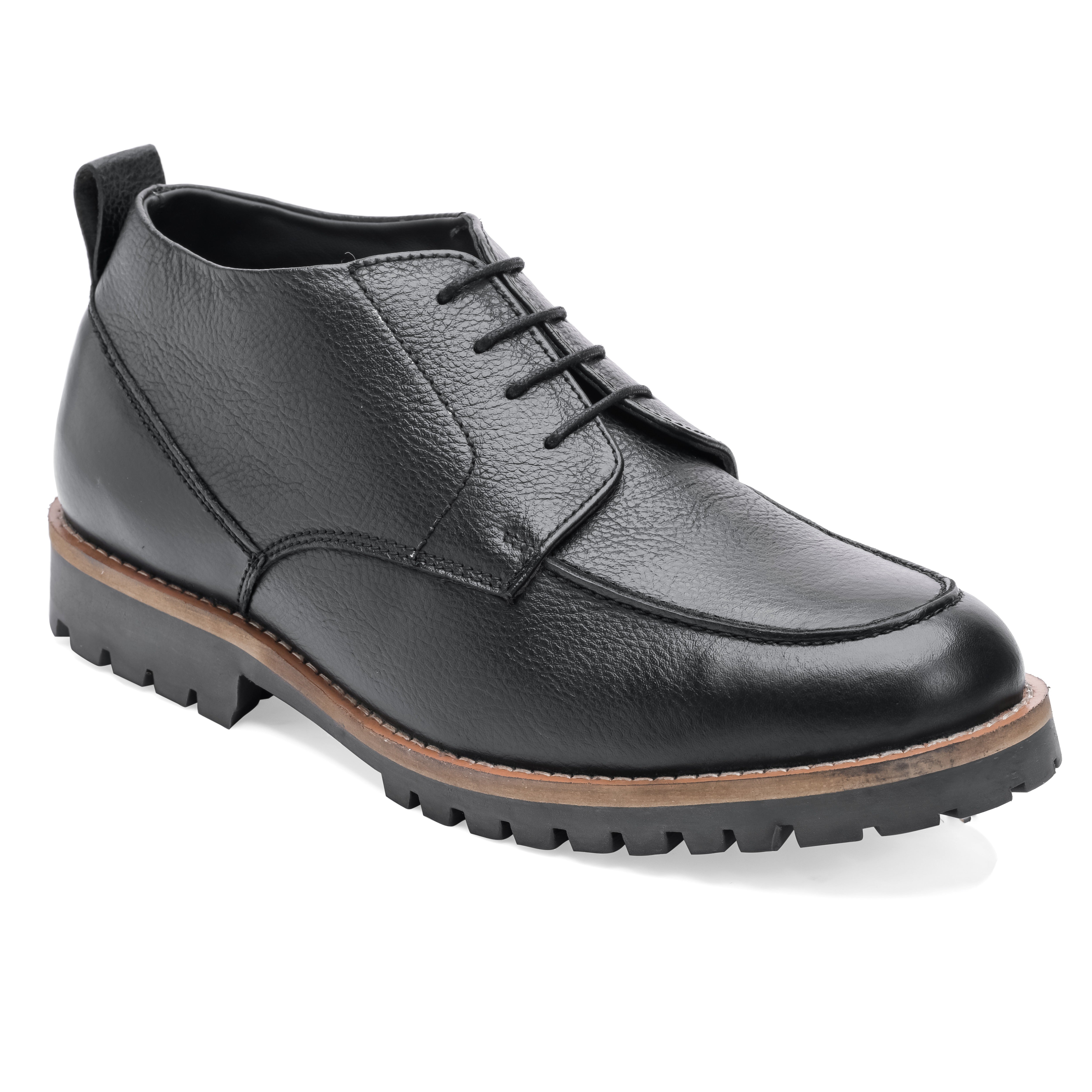 Moc-Toe Chukka Boot - Black