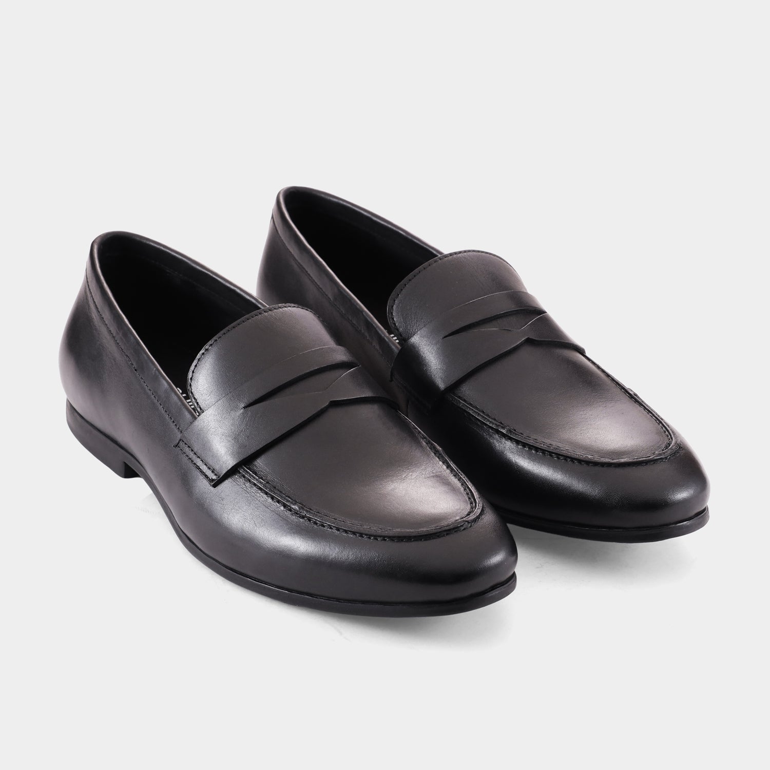 BOSTON - BLACK PENNY LOAFERS